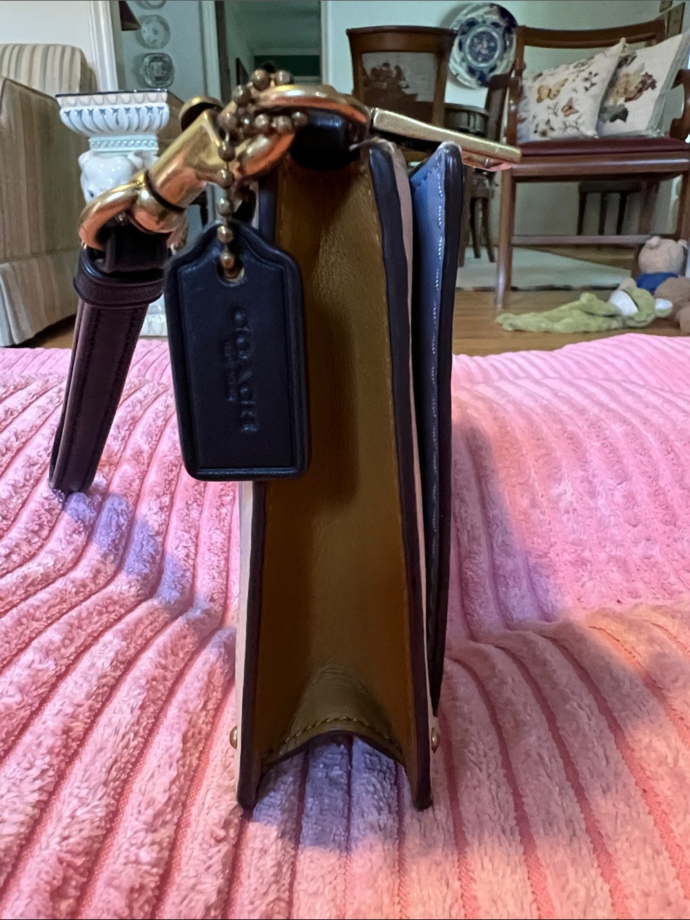 Coach Dreamer Clutch - Picture 6 of 16